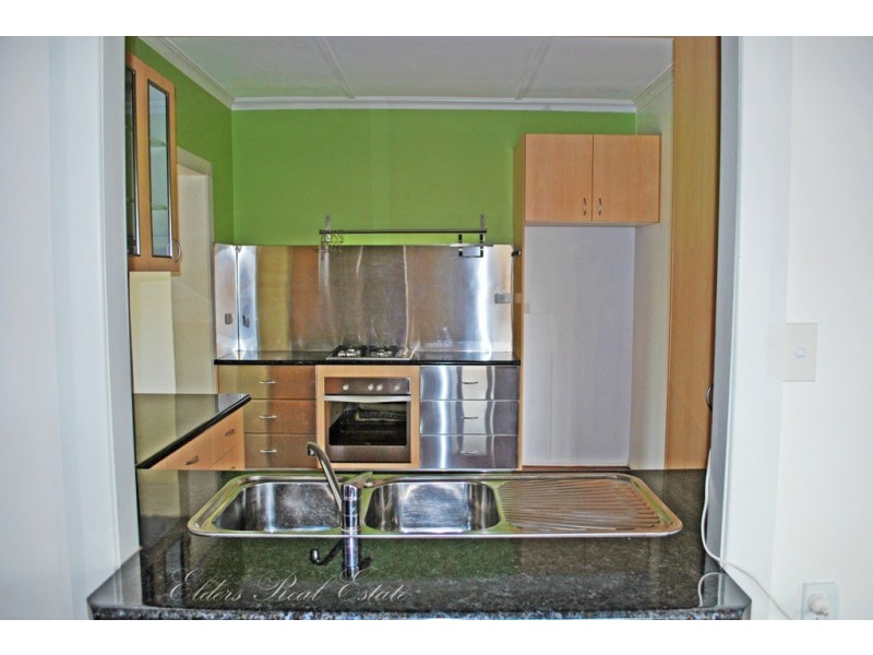 15 Alamein St, Svensson Heights QLD 4670