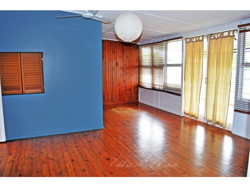 15 Alamein St, Svensson Heights QLD 4670