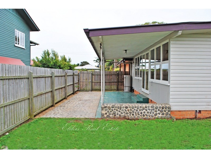 15 Alamein St, Svensson Heights QLD 4670