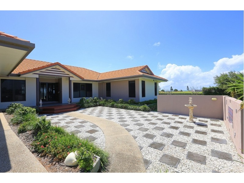 30 Selmar Place, Innes Park QLD 4670