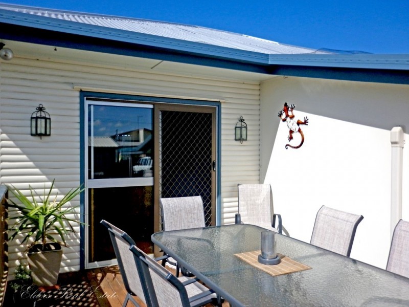 62 Sims Rd, Walkervale QLD 4670