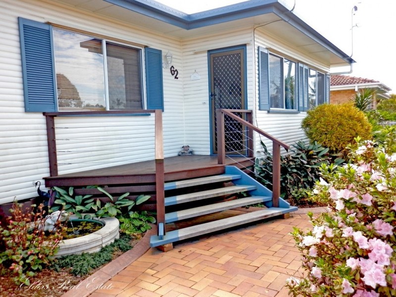 62 Sims Rd, Walkervale QLD 4670