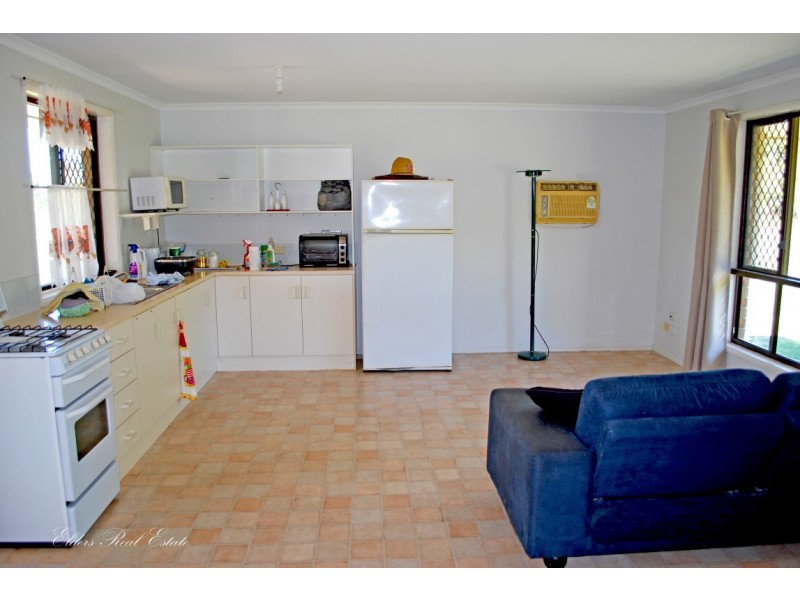 446 Moore Park Rd, Moore Park Beach QLD 4670