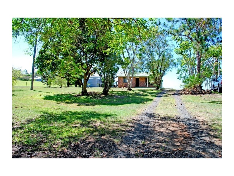 446 Moore Park Rd, Moore Park Beach QLD 4670