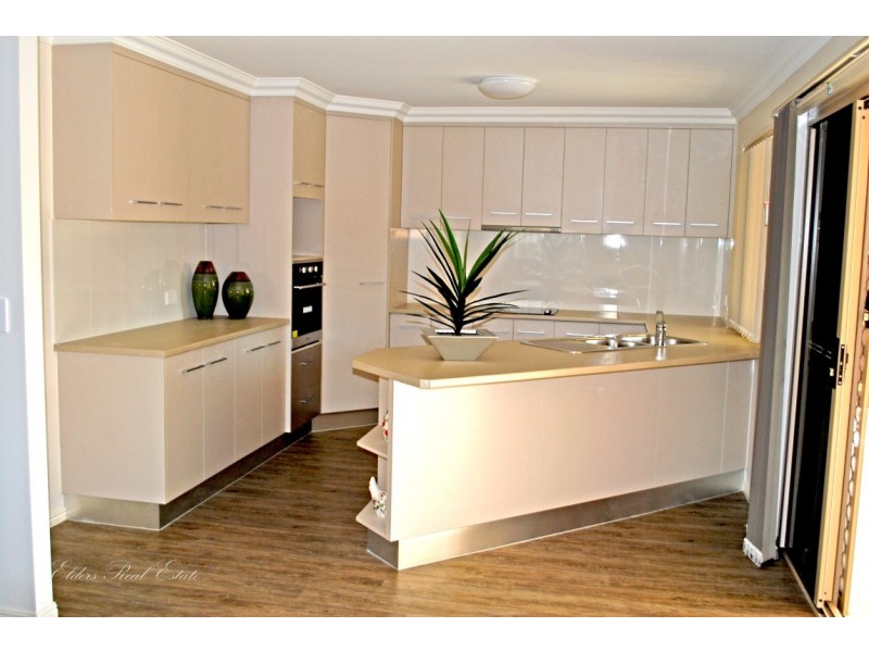 12 Logan Rd, Innes Park QLD 4670