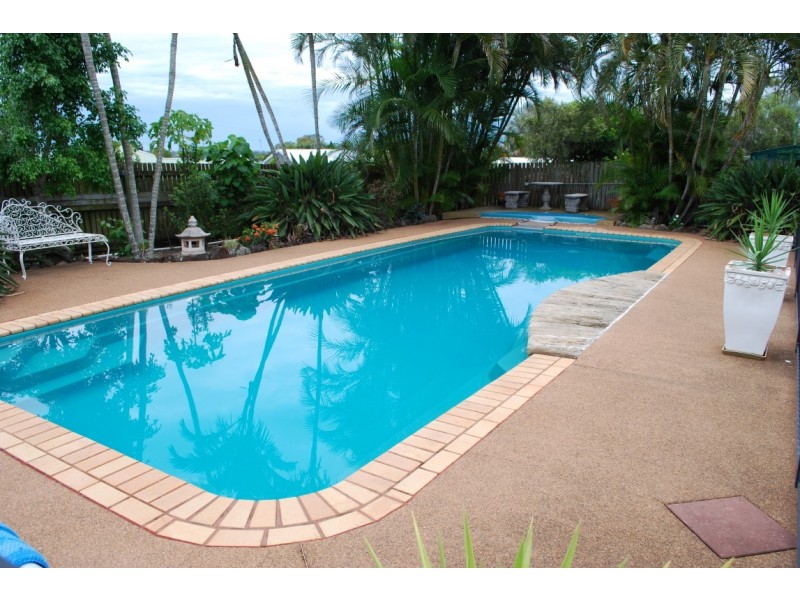 23 Pinnacle Crt, Avoca QLD 4670