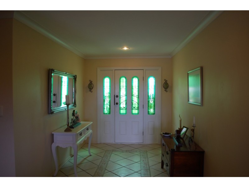 23 Pinnacle Crt, Avoca QLD 4670