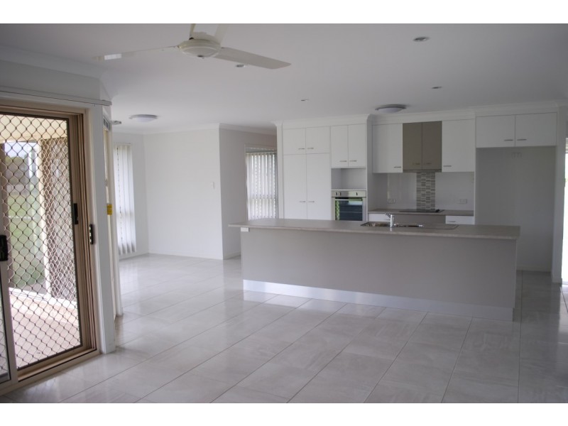 1 Undara Crt, Branyan QLD 4670