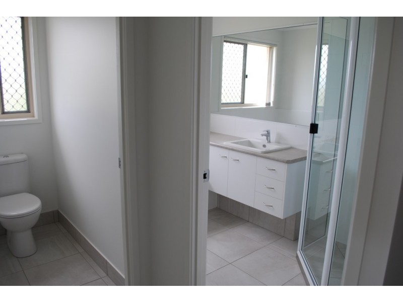 1 Undara Crt, Branyan QLD 4670