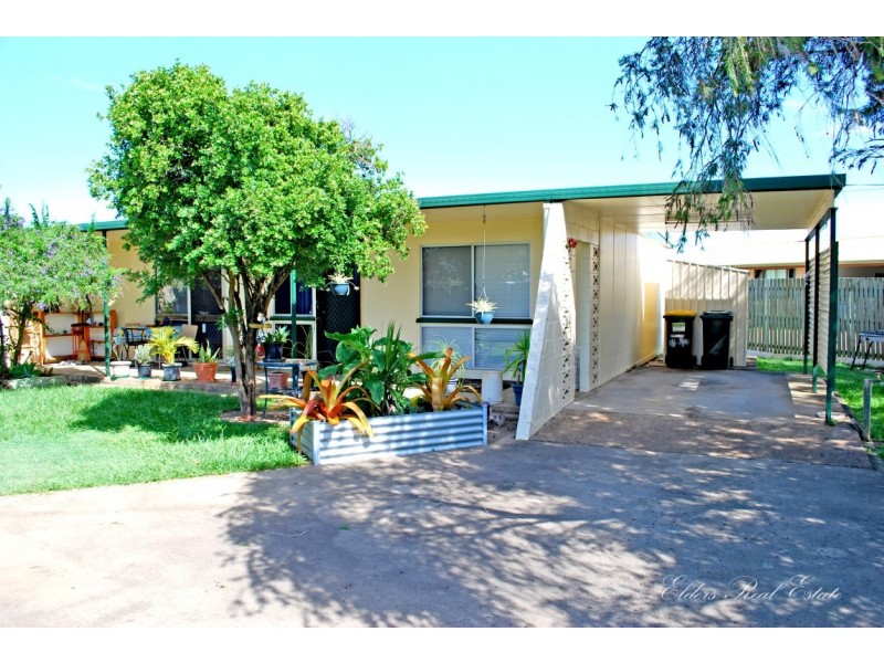 14 Row St, Kepnock QLD 4670