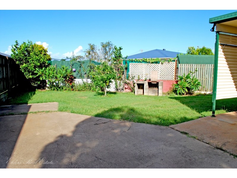 14 Row St, Kepnock QLD 4670