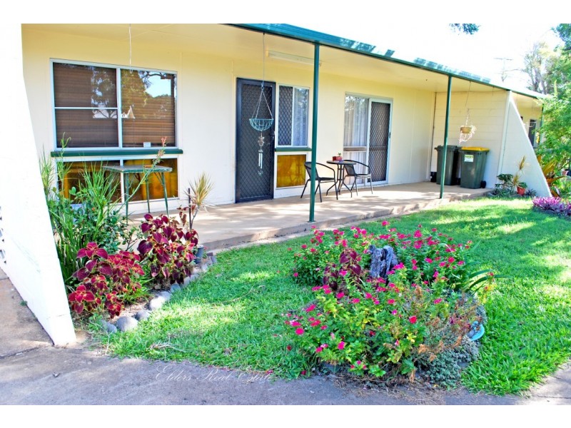 14 Row St, Kepnock QLD 4670