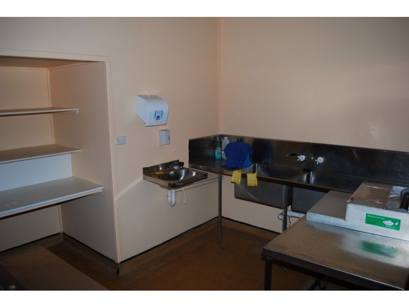 7 Kolan St, Bundaberg North QLD 4670