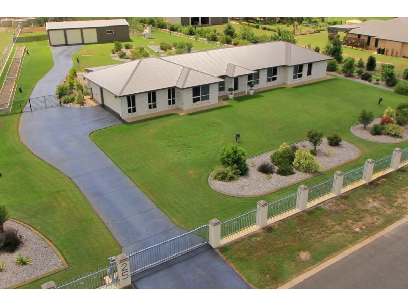 25 Palmerston Dr, Branyan QLD 4670