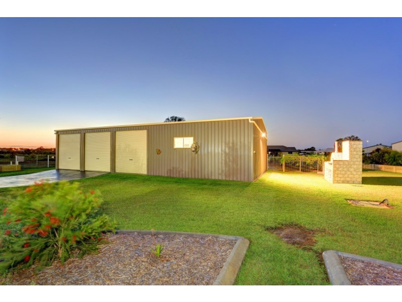 25 Palmerston Dr, Branyan QLD 4670