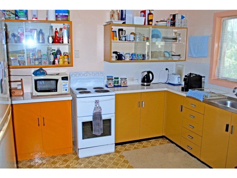 9 Londy St, Svensson Heights QLD 4670