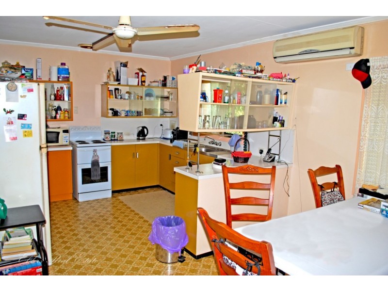 9 Londy St, Svensson Heights QLD 4670