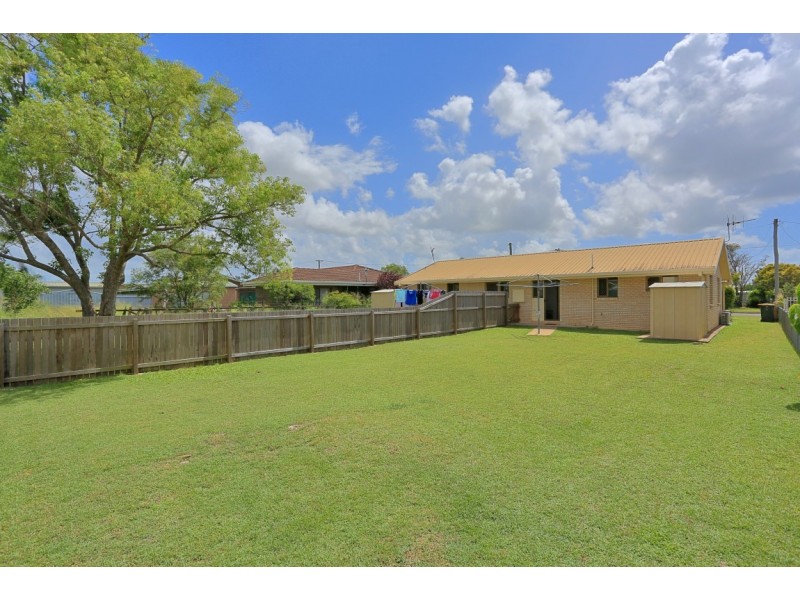 Unit 1 44 Greenwood St, Kepnock QLD 4670