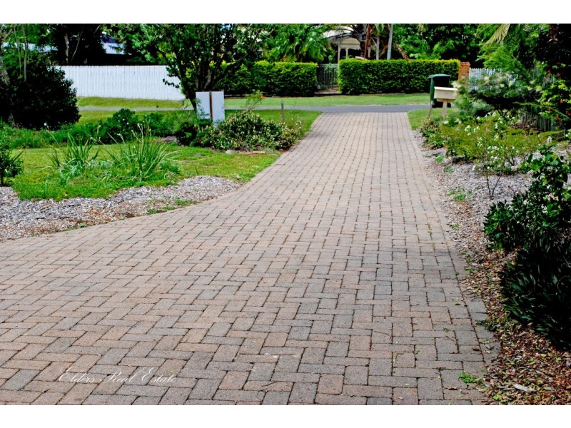 16 The Boulevard, Avoca QLD 4670