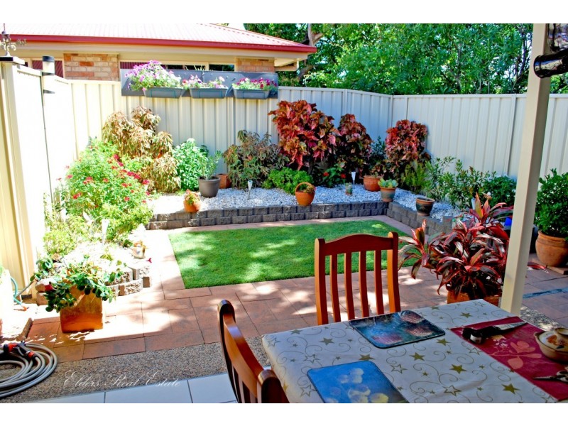 1/27 Coomber St, Svensson Heights QLD 4670