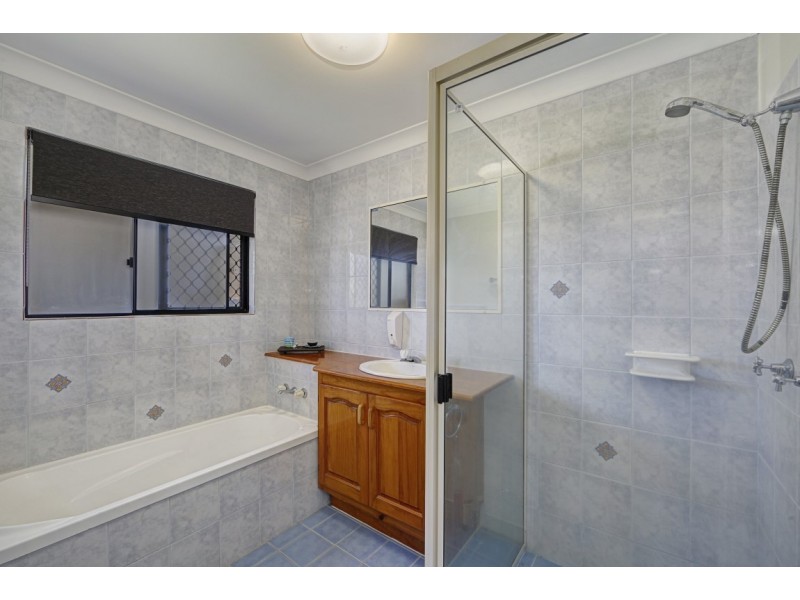 32 The Strand West, Thabeban QLD 4670