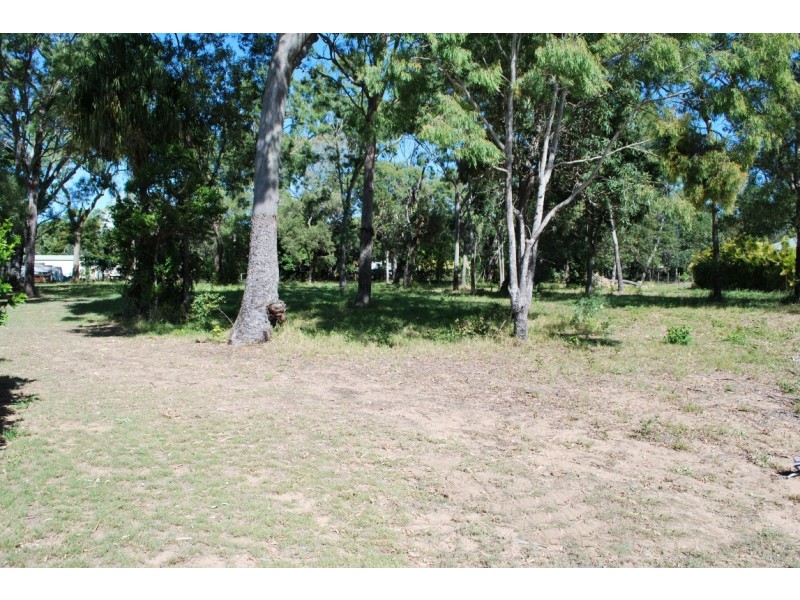4 Crown Crt, Moore Park Beach QLD 4670