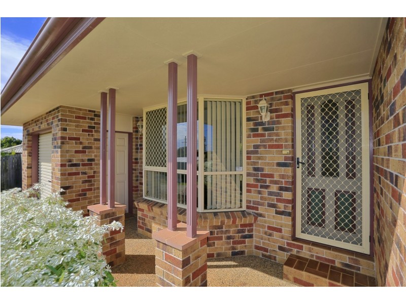 16 Dennis Crt, Avoca QLD 4670