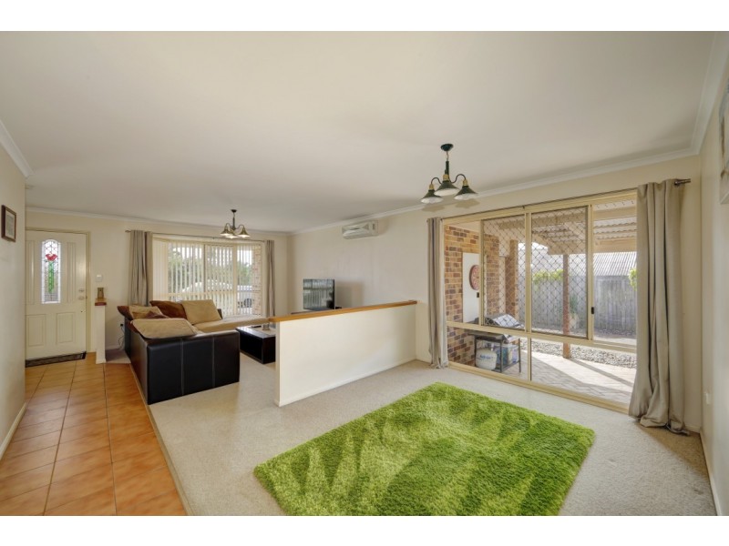 16 Dennis Crt, Avoca QLD 4670