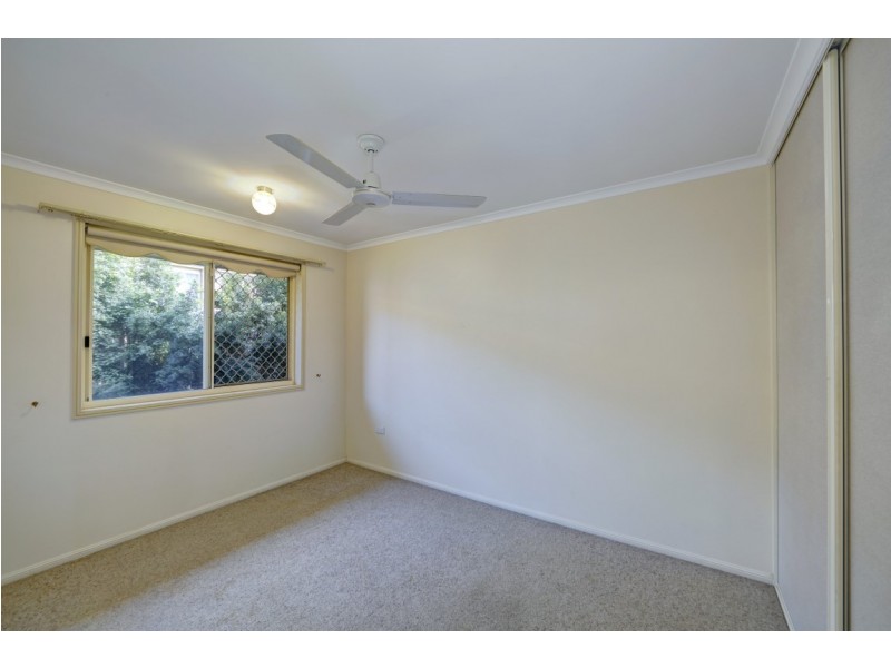 16 Dennis Crt, Avoca QLD 4670