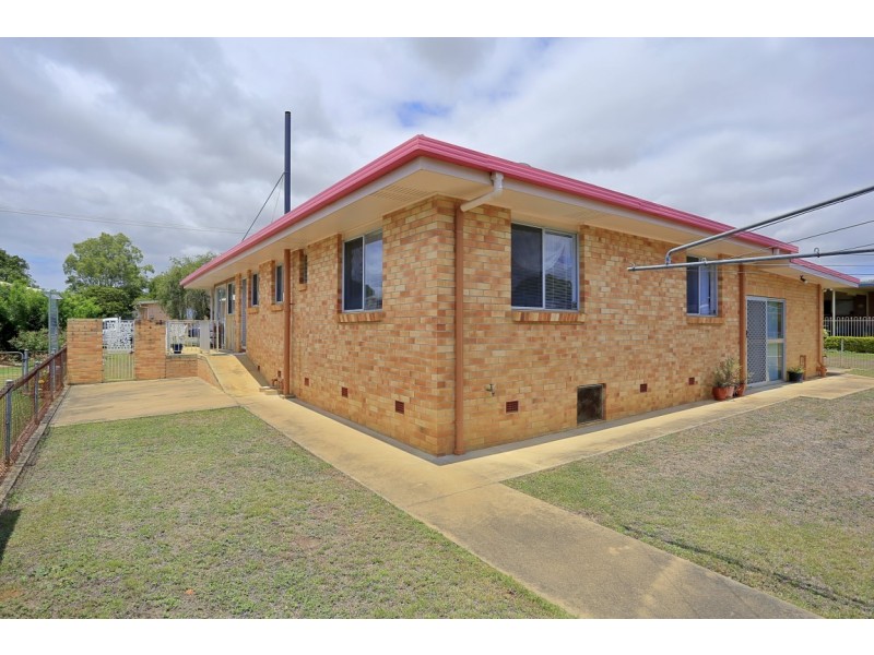 9 Schmidt St, Kepnock QLD 4670