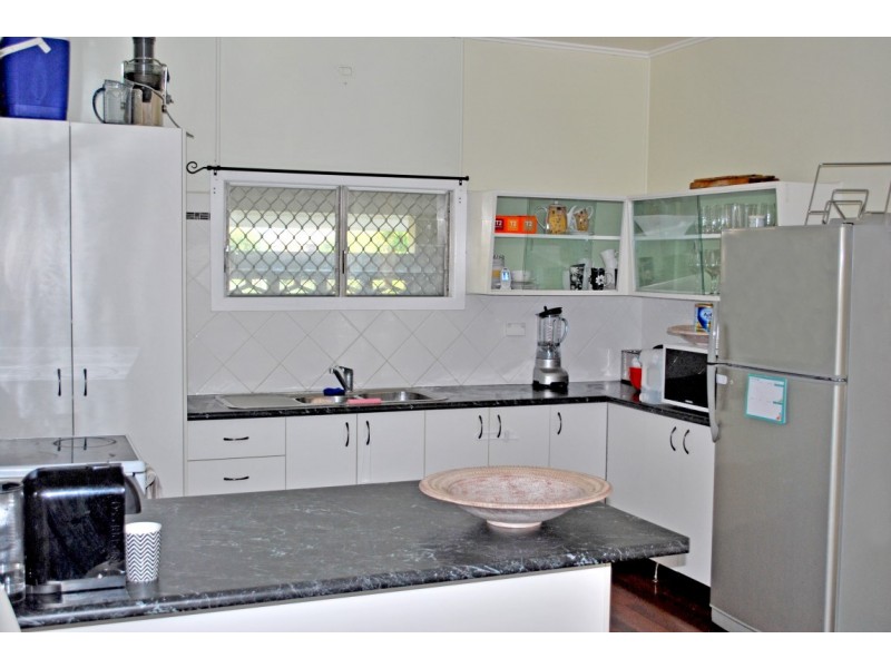 8 Milliken Street, Kepnock QLD 4670