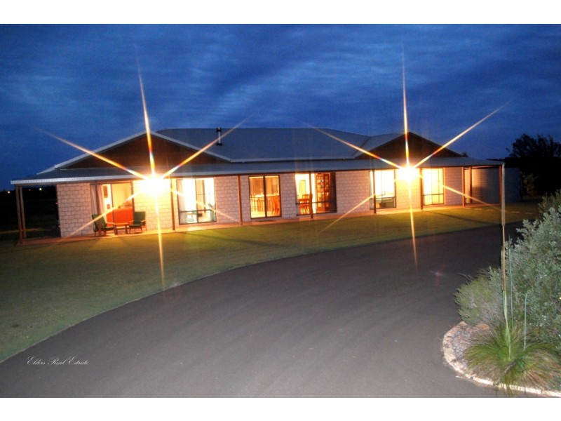 250 Sharon Rd, Bundaberg QLD 4670
