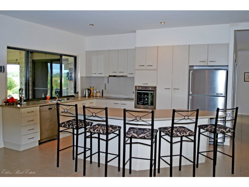 250 Sharon Rd, Bundaberg QLD 4670