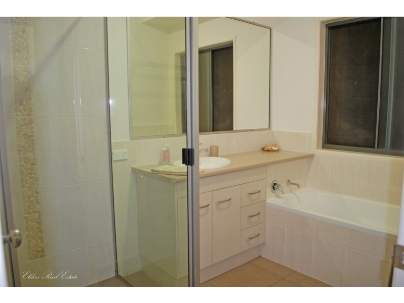 250 Sharon Rd, Bundaberg QLD 4670