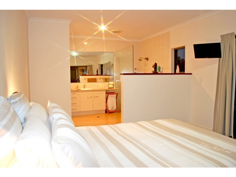 250 Sharon Rd, Bundaberg QLD 4670