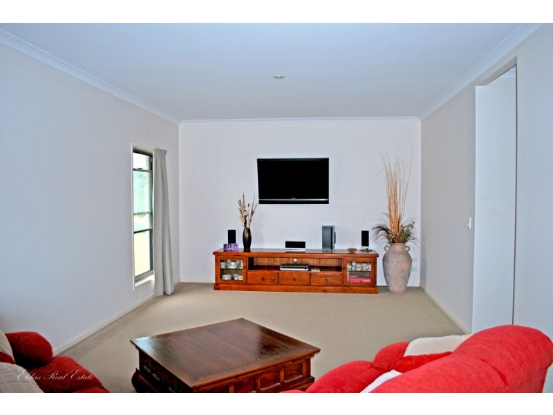 250 Sharon Rd, Bundaberg QLD 4670