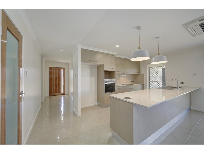 6 PALERMO AVENUE, Ashfield QLD 4670