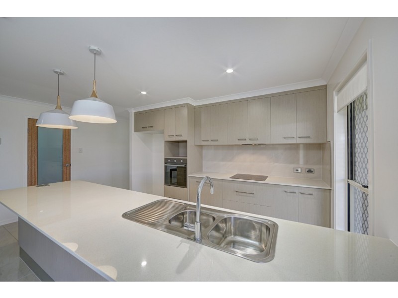 6 PALERMO AVENUE, Ashfield QLD 4670