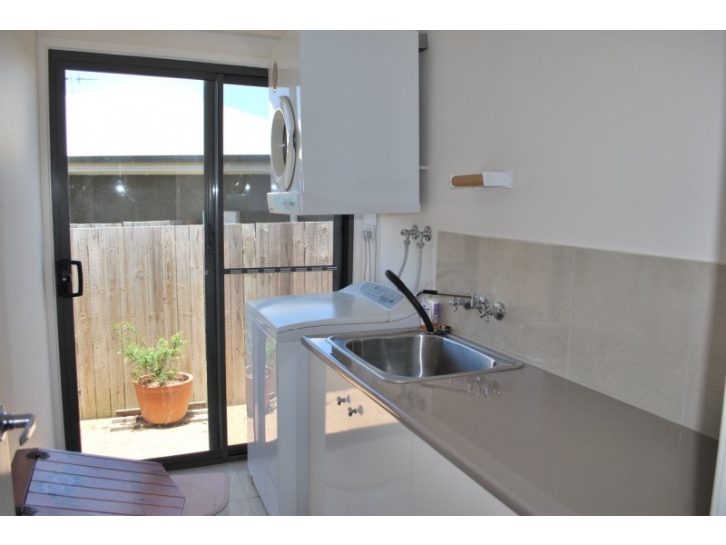 5 VILLA COURT, Ashfield QLD 4670