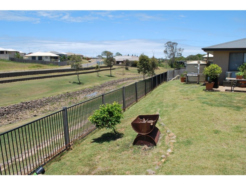 5 VILLA COURT, Ashfield QLD 4670