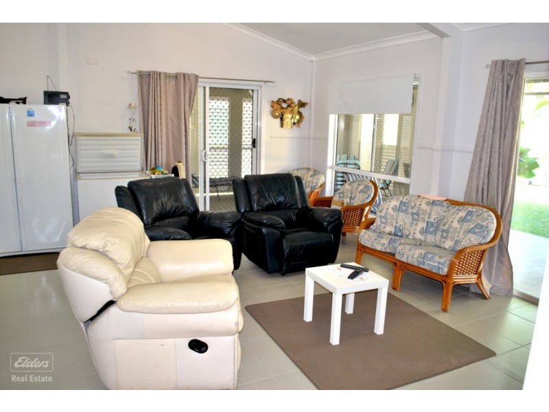 11 Island View Dr., Winfield QLD 4670