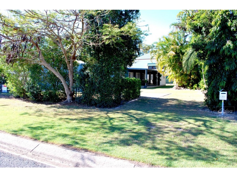 11 Island View Dr., Winfield QLD 4670