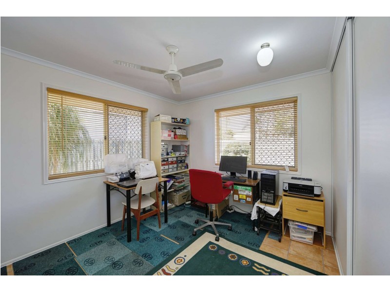 1/20 VASEY STREET, Avenell Heights QLD 4670