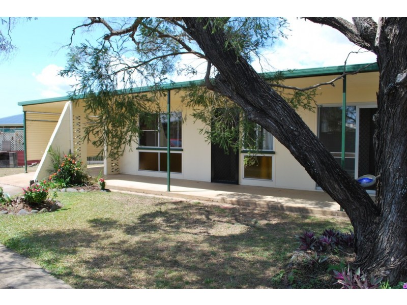 1/14 Row Street, Kepnock QLD 4670