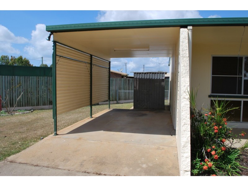 1/14 Row Street, Kepnock QLD 4670