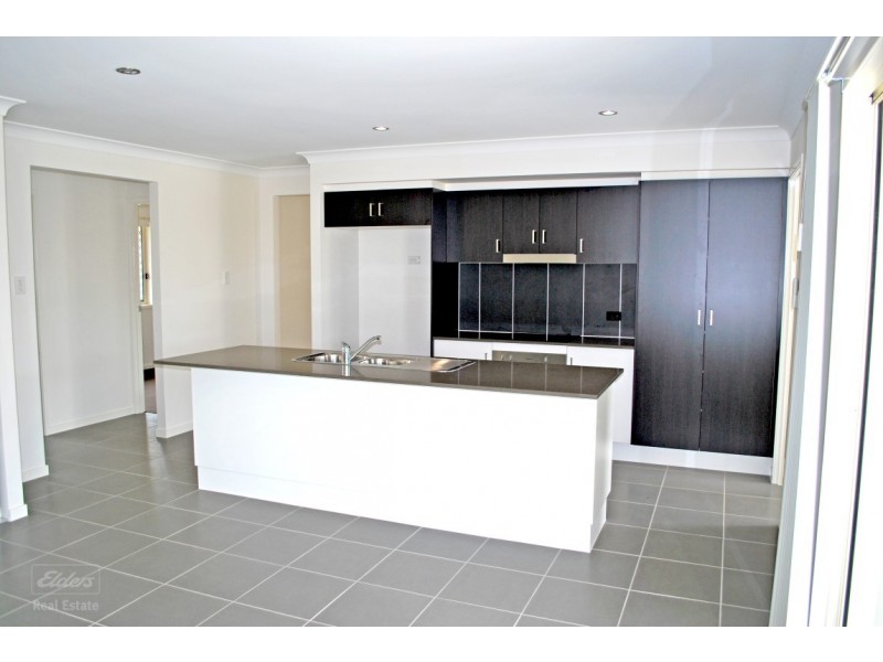 1151 MOORE PARK ROAD, Gooburrum QLD 4670