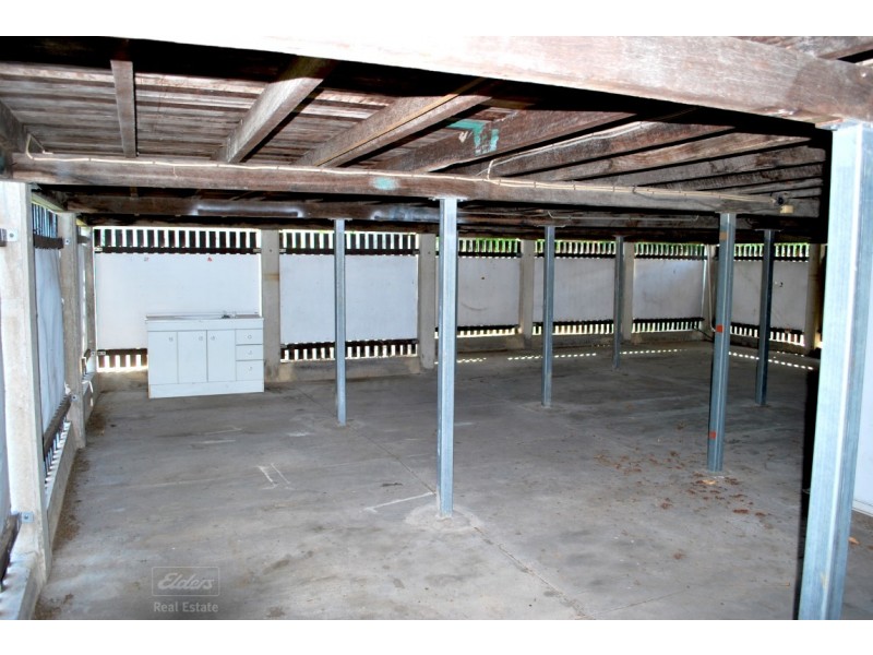 57 ELLIOTT HEADS ROAD, Kepnock QLD 4670