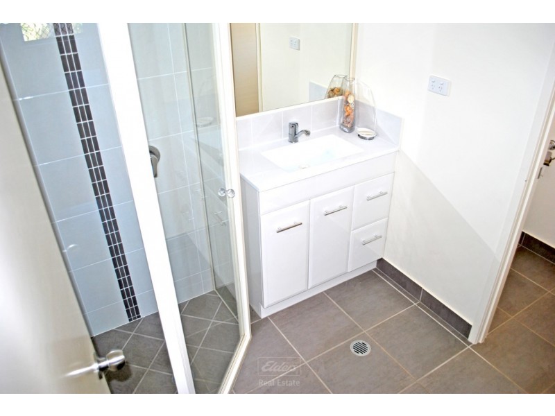 Unit 5, 26 Dunn Rd, Avenell Heights QLD 4670