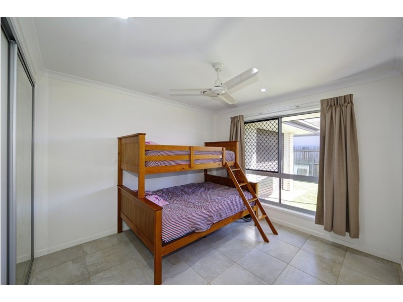 31 SERENITY DRIVE, Kalkie QLD 4670