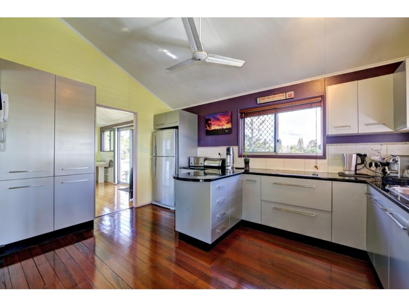 79 ZIELKE AVENUE, Kalkie QLD 4670